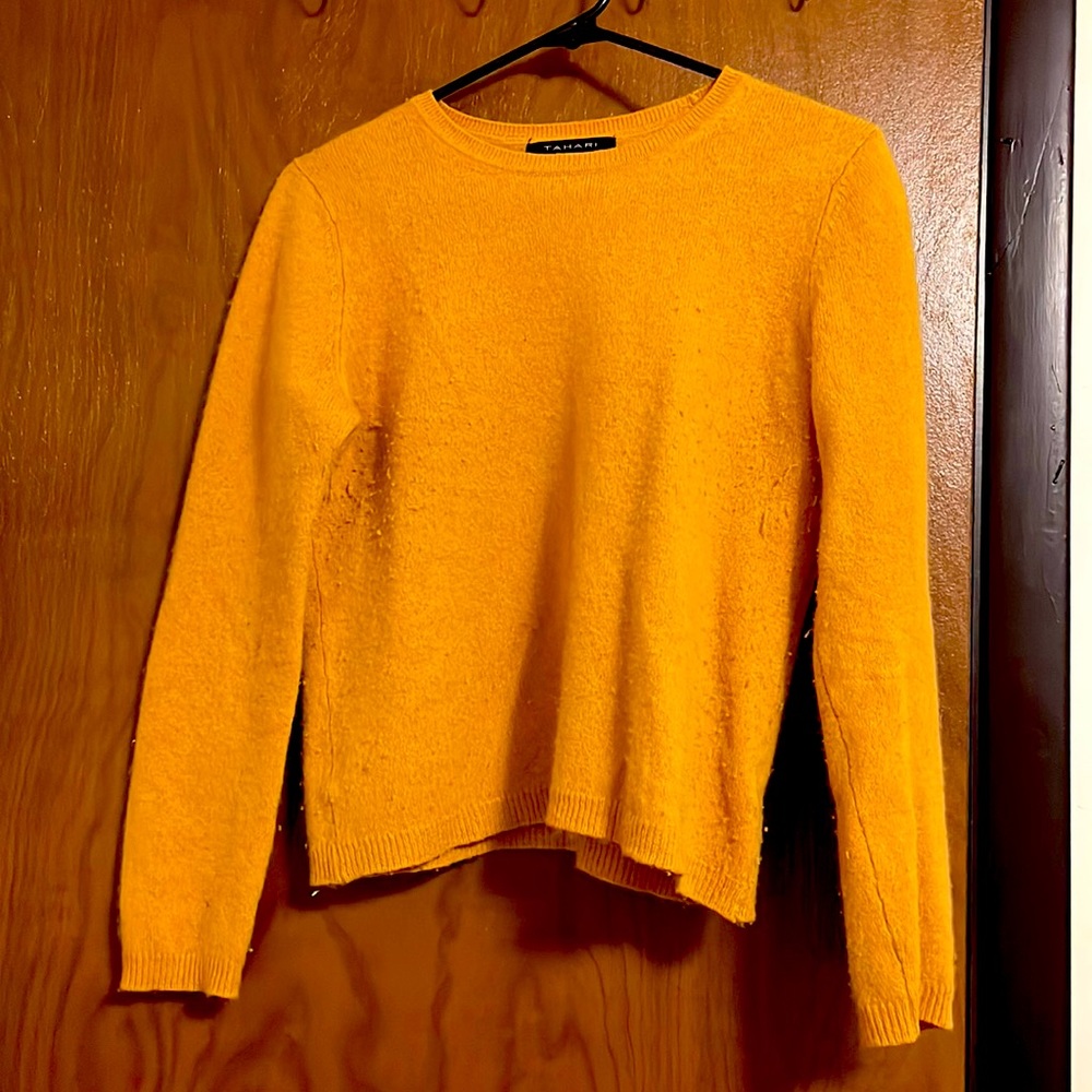 Another mustard yellow sweater!